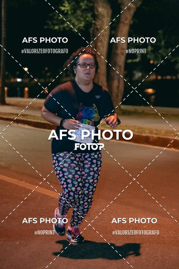 Buy your photos of the eventNeon Night Run 2019 - Belo Horizonte on Fotop