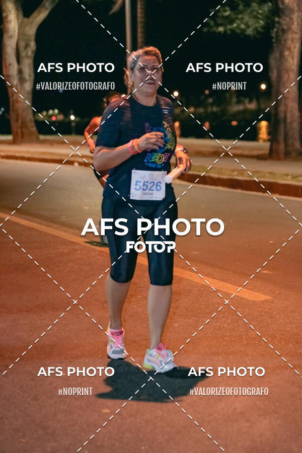 Buy your photos of the eventNeon Night Run 2019 - Belo Horizonte on Fotop