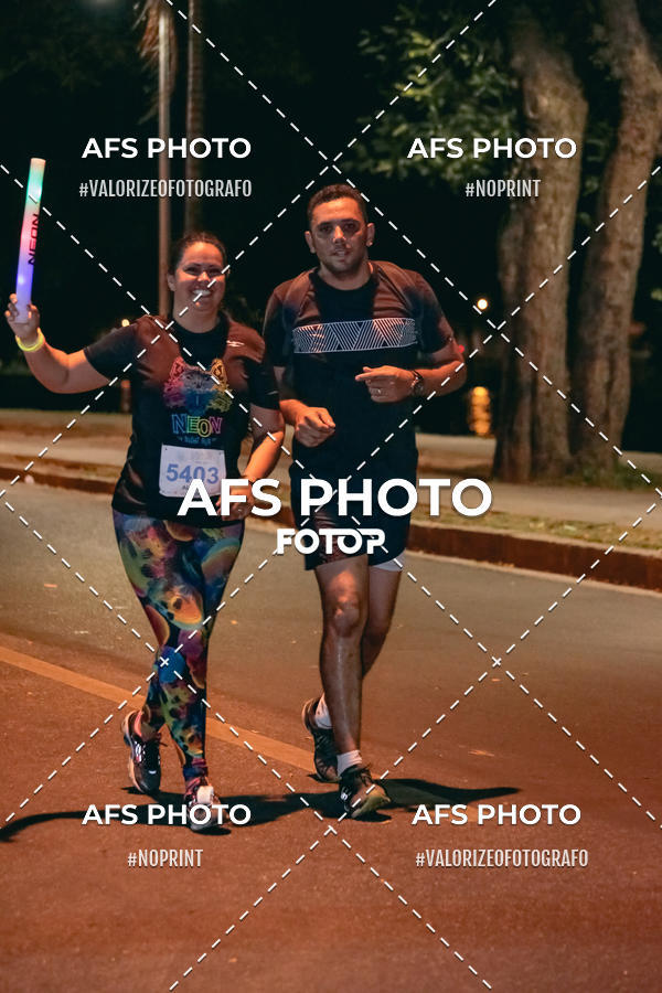 Buy your photos of the eventNeon Night Run 2019 - Belo Horizonte on Fotop