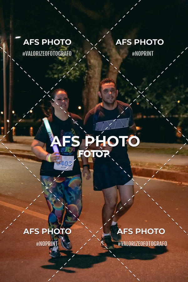 Buy your photos of the eventNeon Night Run 2019 - Belo Horizonte on Fotop