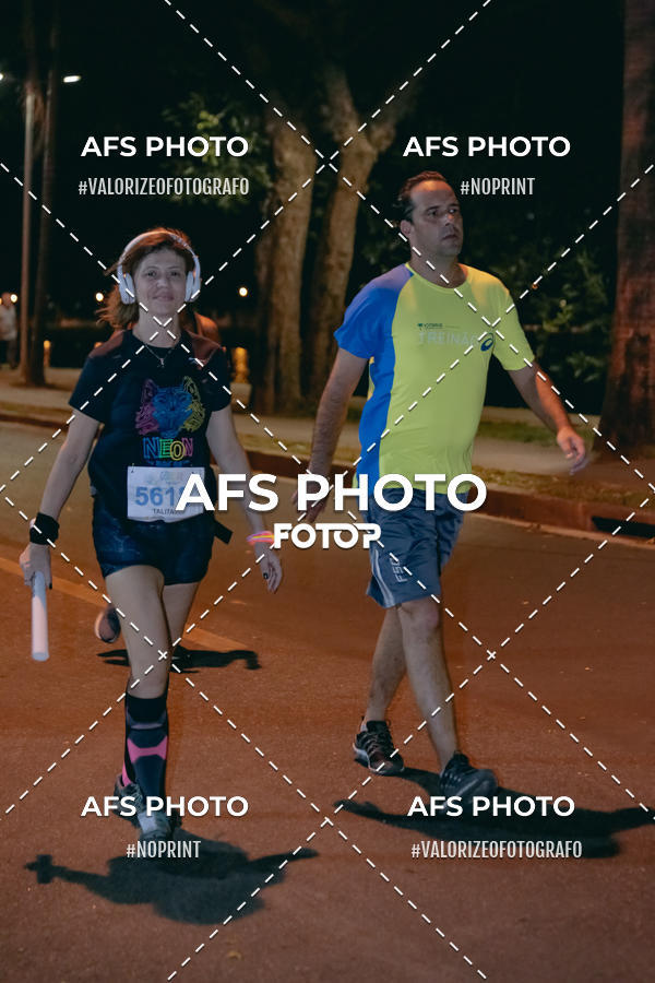 Buy your photos of the eventNeon Night Run 2019 - Belo Horizonte on Fotop