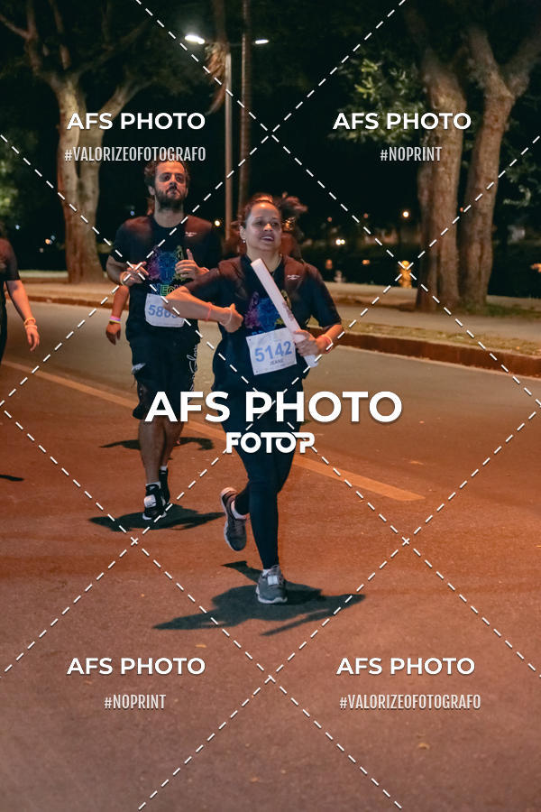 Buy your photos of the eventNeon Night Run 2019 - Belo Horizonte on Fotop