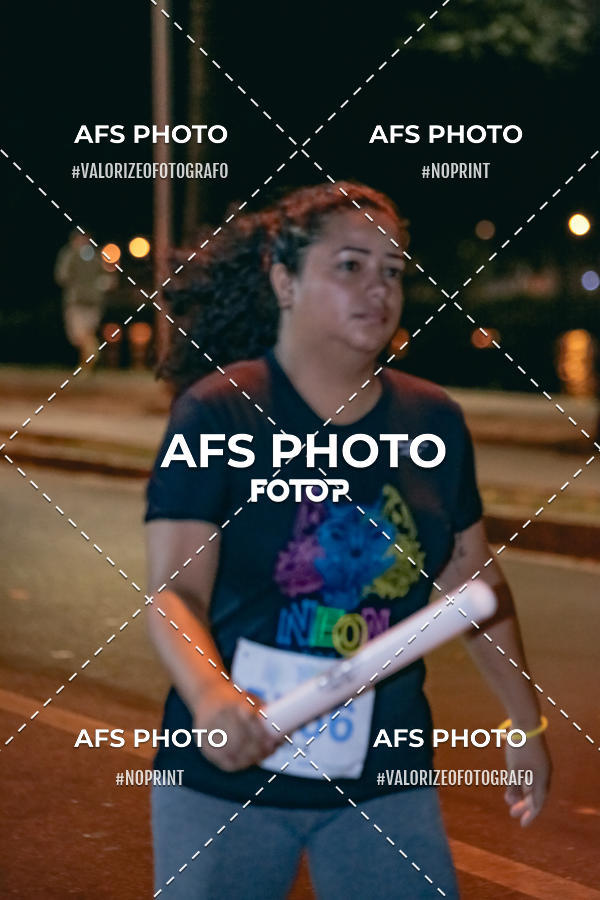 Achetez vos photos de l'vnementNeon Night Run 2019 - Belo Horizonte sur Fotop