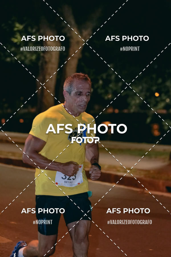 Achetez vos photos de l'vnementNeon Night Run 2019 - Belo Horizonte sur Fotop