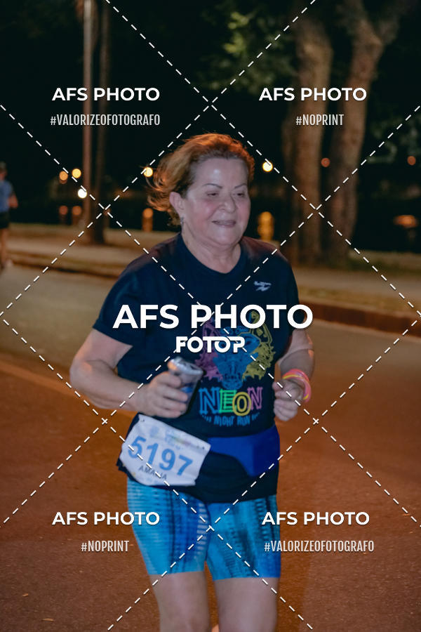 Achetez vos photos de l'vnementNeon Night Run 2019 - Belo Horizonte sur Fotop