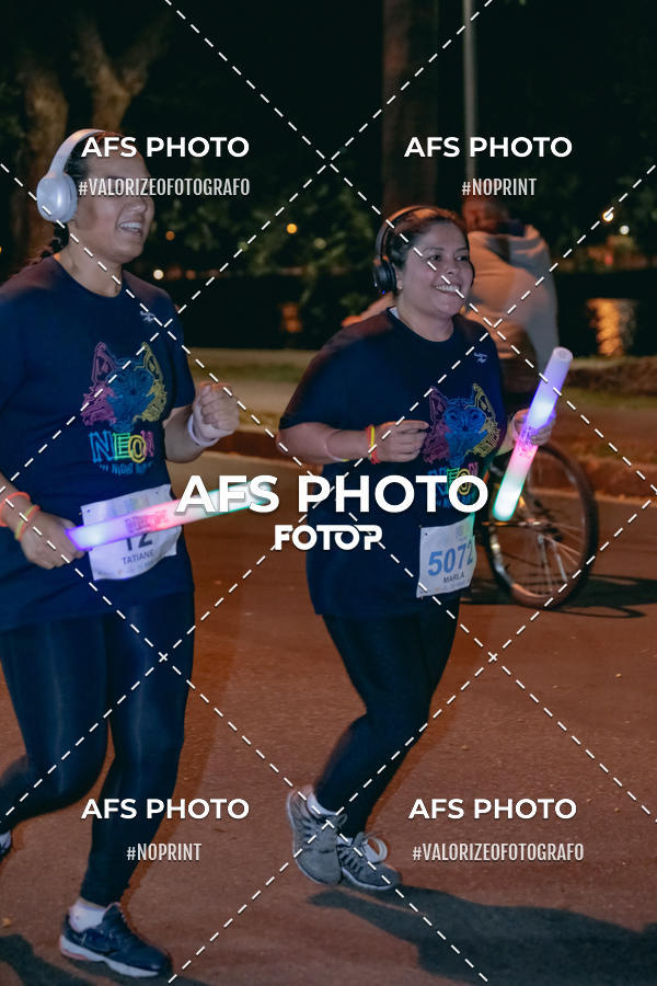 Acquista le foto dell'eventoNeon Night Run 2019 - Belo Horizonte in Fotop
