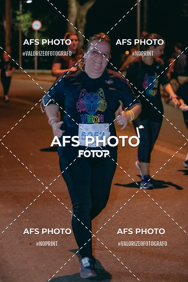 Acquista le foto dell'eventoNeon Night Run 2019 - Belo Horizonte in Fotop