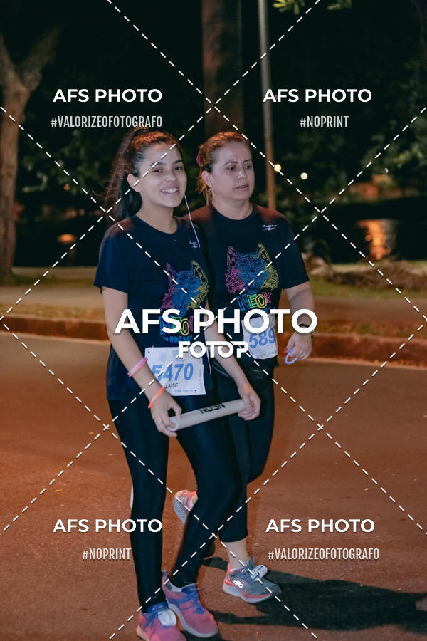 Acquista le foto dell'eventoNeon Night Run 2019 - Belo Horizonte in Fotop