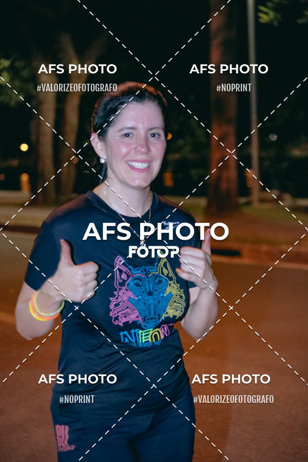 Acquista le foto dell'eventoNeon Night Run 2019 - Belo Horizonte in Fotop