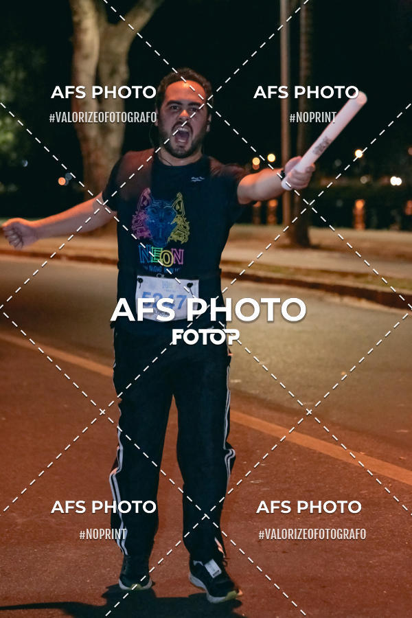 Acquista le foto dell'eventoNeon Night Run 2019 - Belo Horizonte in Fotop