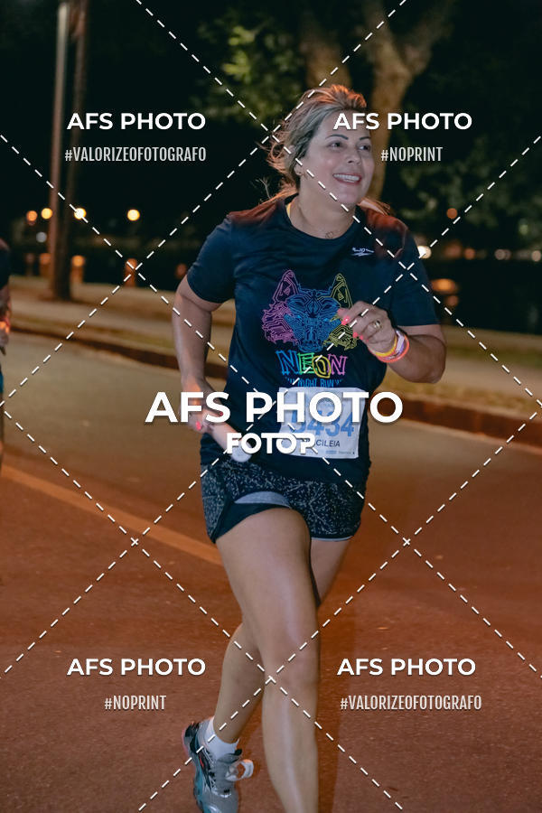Acquista le foto dell'eventoNeon Night Run 2019 - Belo Horizonte in Fotop