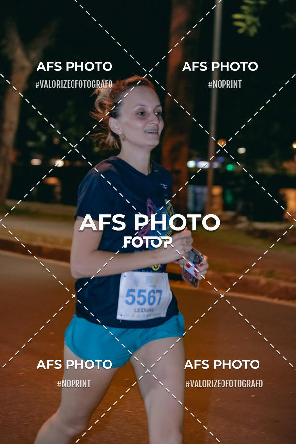 Achetez vos photos de l'vnementNeon Night Run 2019 - Belo Horizonte sur Fotop