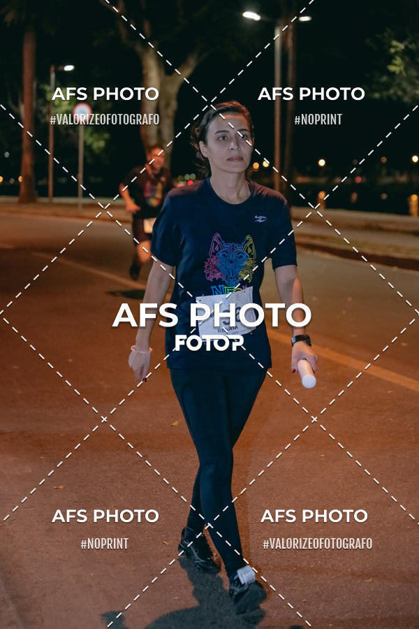 Achetez vos photos de l'vnementNeon Night Run 2019 - Belo Horizonte sur Fotop