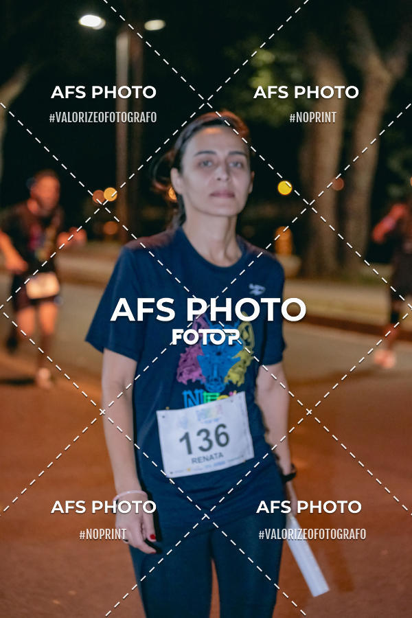 Achetez vos photos de l'vnementNeon Night Run 2019 - Belo Horizonte sur Fotop