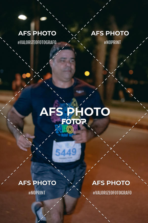 Acquista le foto dell'eventoNeon Night Run 2019 - Belo Horizonte in Fotop
