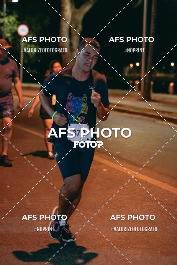 Acquista le foto dell'eventoNeon Night Run 2019 - Belo Horizonte in Fotop