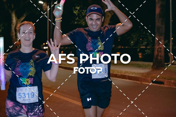 Acquista le foto dell'eventoNeon Night Run 2019 - Belo Horizonte in Fotop