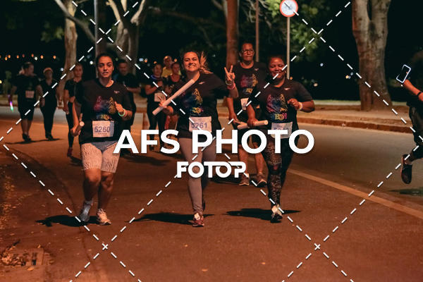 Acquista le foto dell'eventoNeon Night Run 2019 - Belo Horizonte in Fotop