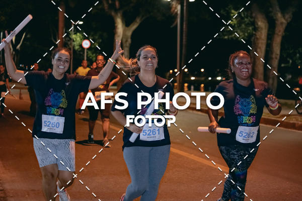 Acquista le foto dell'eventoNeon Night Run 2019 - Belo Horizonte in Fotop