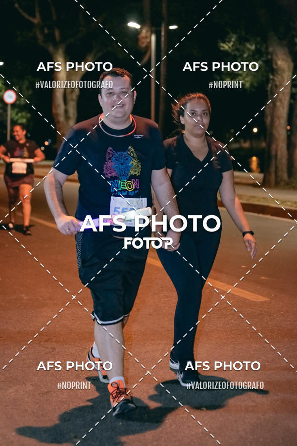 Compre suas fotos do eventoNeon Night Run 2019 - Belo Horizonte no Fotop