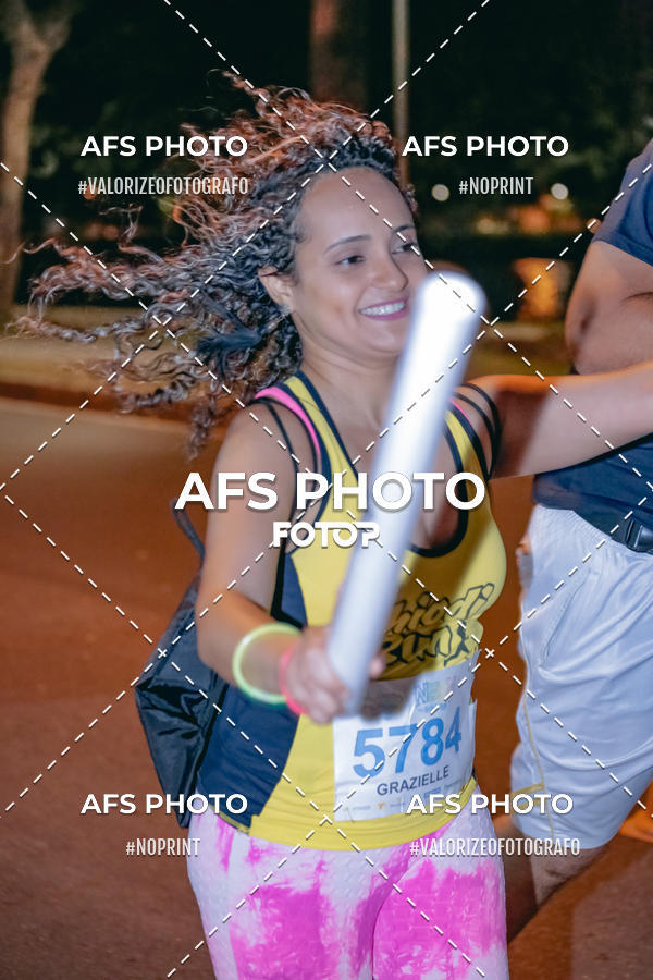 Compre suas fotos do eventoNeon Night Run 2019 - Belo Horizonte no Fotop