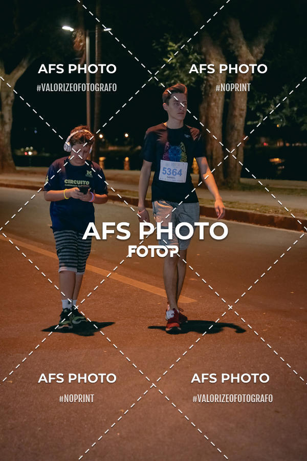 Compre suas fotos do eventoNeon Night Run 2019 - Belo Horizonte no Fotop