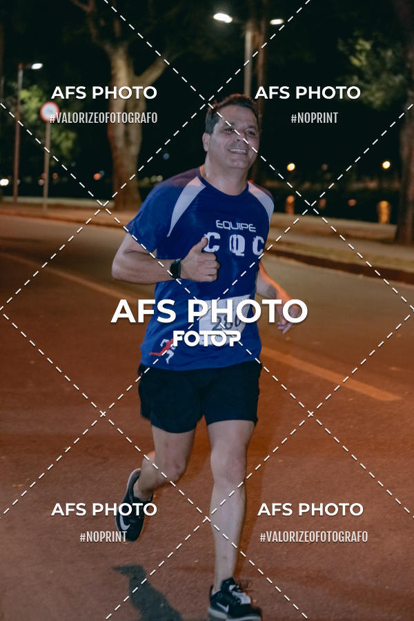 Compra tus fotos del eventoNeon Night Run 2019 - Belo Horizonte En Fotop
