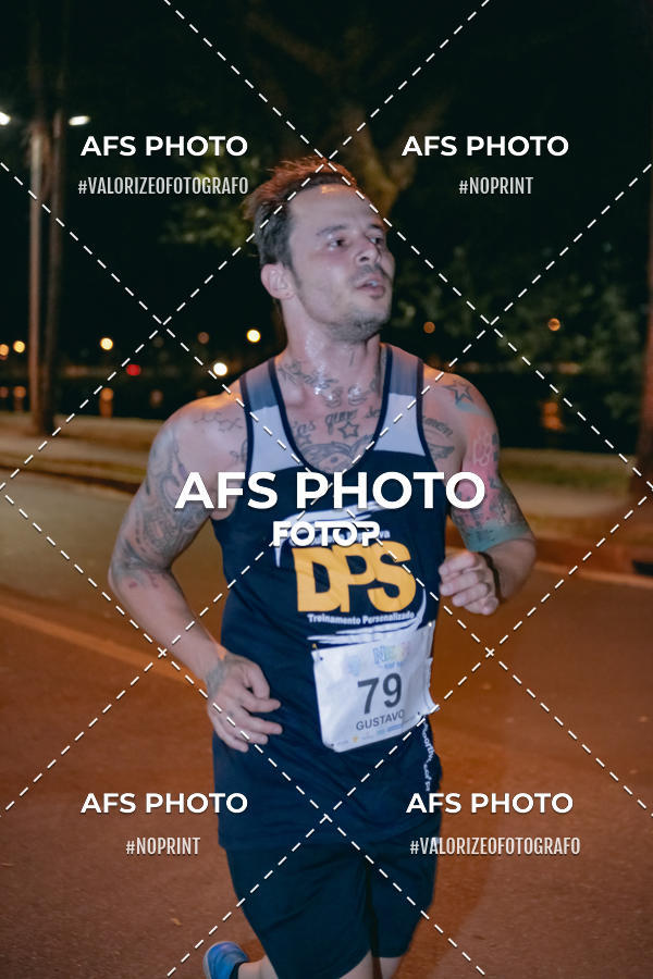 Compra tus fotos del eventoNeon Night Run 2019 - Belo Horizonte En Fotop