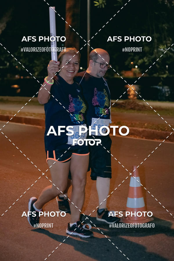 Compra tus fotos del eventoNeon Night Run 2019 - Belo Horizonte En Fotop
