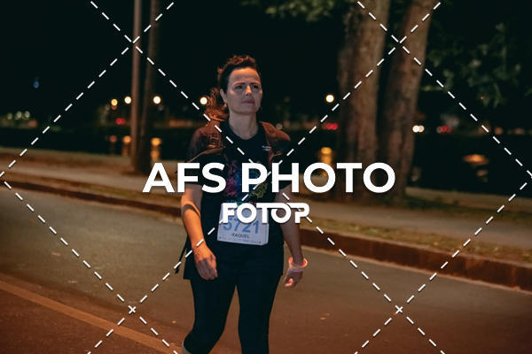 Achetez vos photos de l'vnementNeon Night Run 2019 - Belo Horizonte sur Fotop