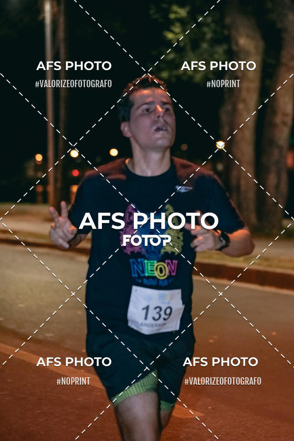 Compra tus fotos del eventoNeon Night Run 2019 - Belo Horizonte En Fotop