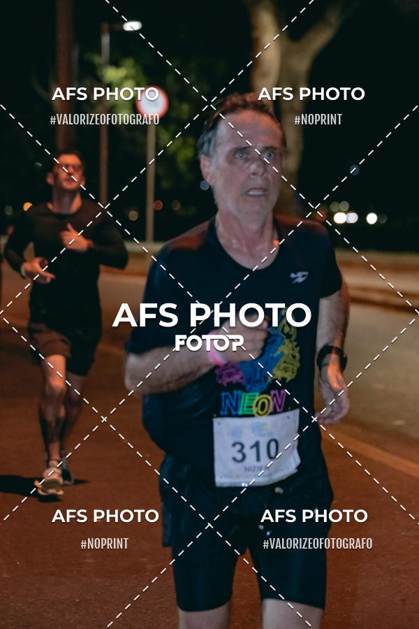 Compra tus fotos del eventoNeon Night Run 2019 - Belo Horizonte En Fotop
