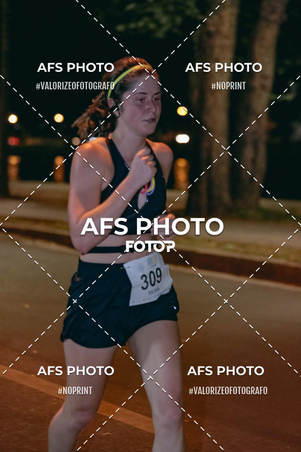 Compra tus fotos del eventoNeon Night Run 2019 - Belo Horizonte En Fotop