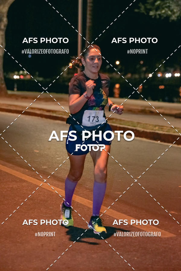 Compre suas fotos do eventoNeon Night Run 2019 - Belo Horizonte no Fotop