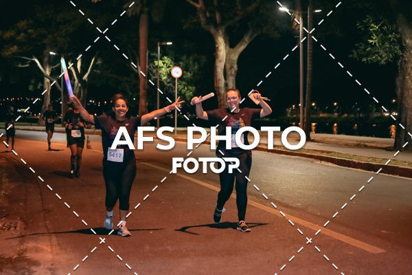 Compre suas fotos do eventoNeon Night Run 2019 - Belo Horizonte no Fotop