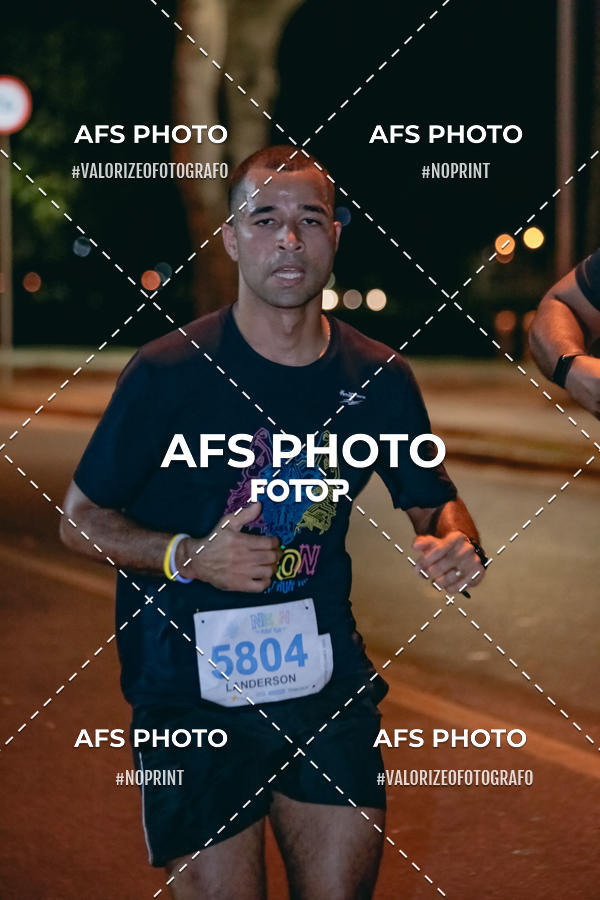 Compre suas fotos do eventoNeon Night Run 2019 - Belo Horizonte no Fotop