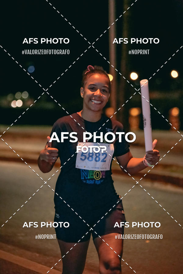 Compre suas fotos do eventoNeon Night Run 2019 - Belo Horizonte no Fotop