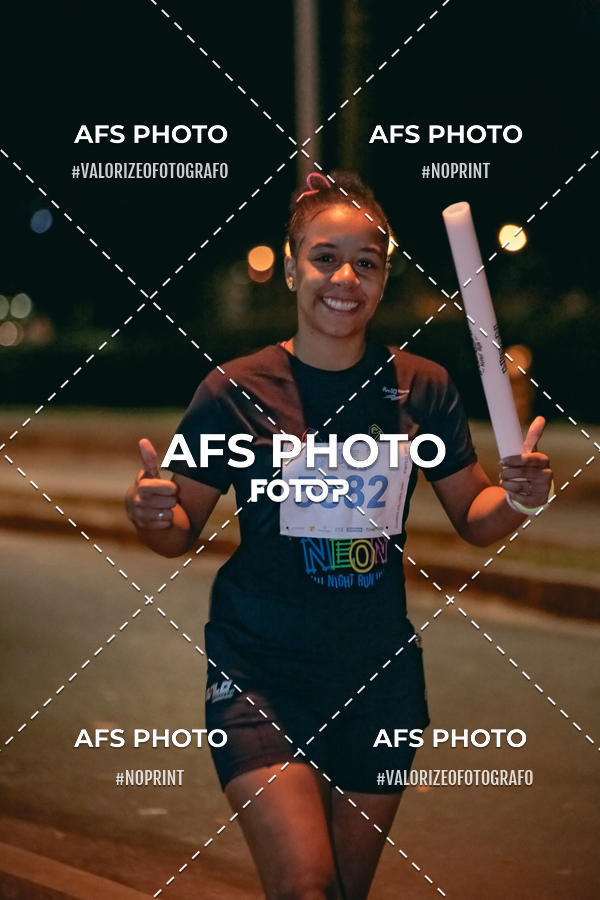 Compre suas fotos do eventoNeon Night Run 2019 - Belo Horizonte no Fotop