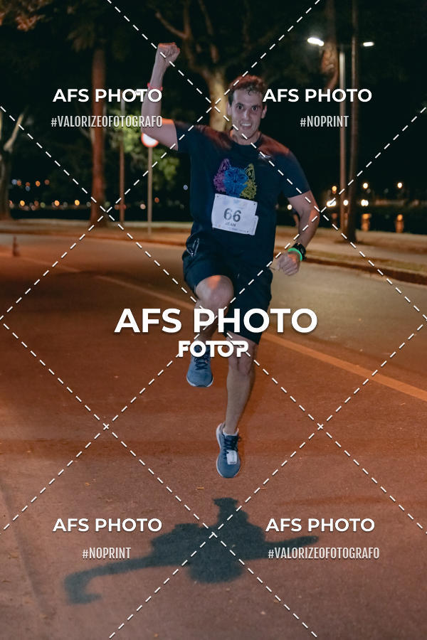 Compre suas fotos do eventoNeon Night Run 2019 - Belo Horizonte no Fotop