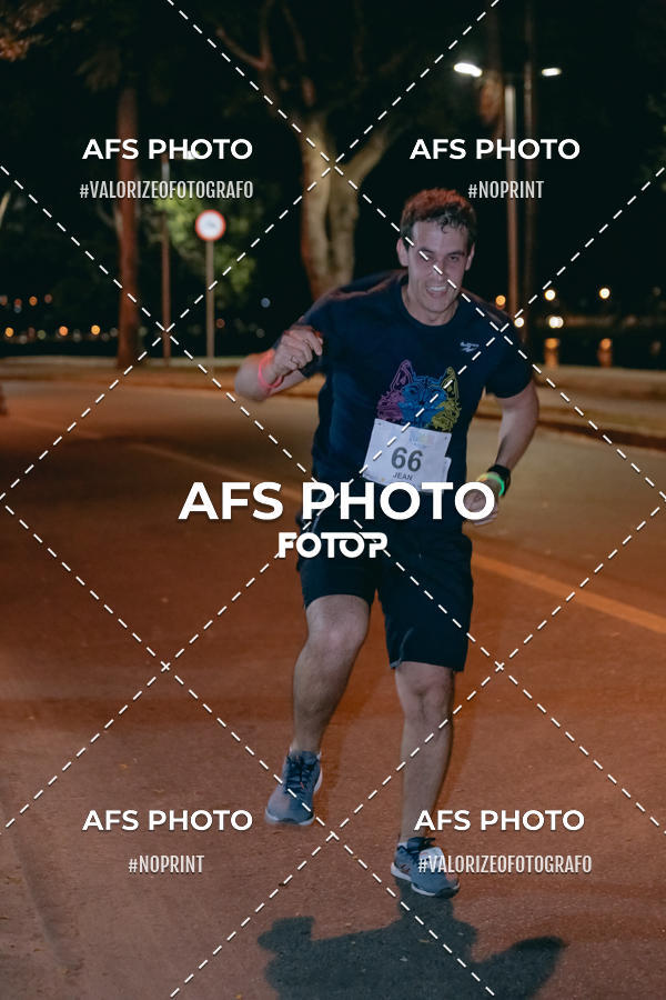 Compre suas fotos do eventoNeon Night Run 2019 - Belo Horizonte no Fotop