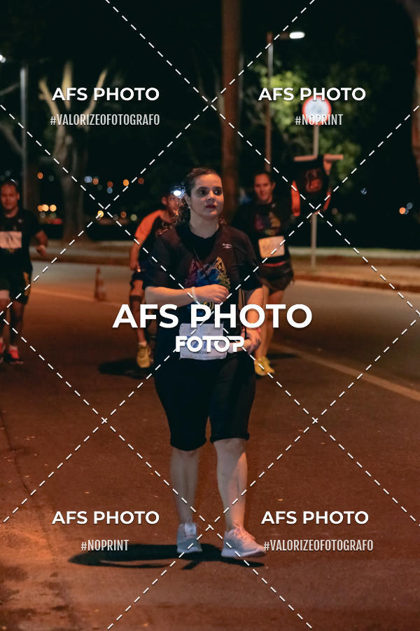 Compre suas fotos do eventoNeon Night Run 2019 - Belo Horizonte no Fotop