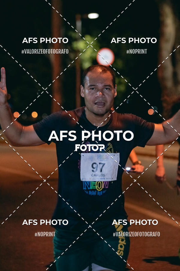 Compre suas fotos do eventoNeon Night Run 2019 - Belo Horizonte no Fotop