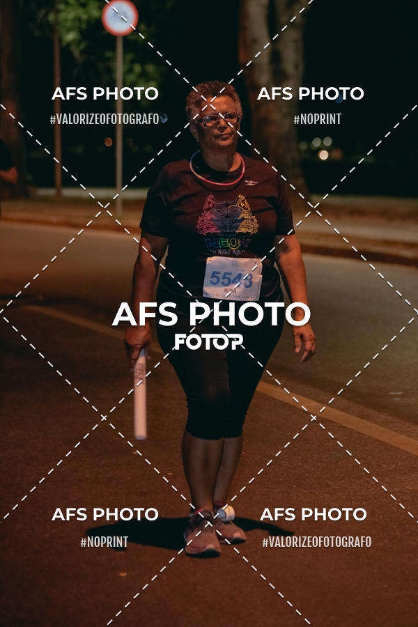 Buy your photos of the eventNeon Night Run 2019 - Belo Horizonte on Fotop