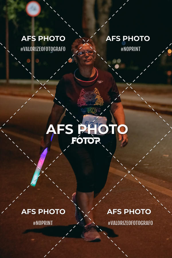 Buy your photos of the eventNeon Night Run 2019 - Belo Horizonte on Fotop