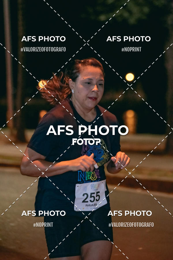 Buy your photos of the eventNeon Night Run 2019 - Belo Horizonte on Fotop