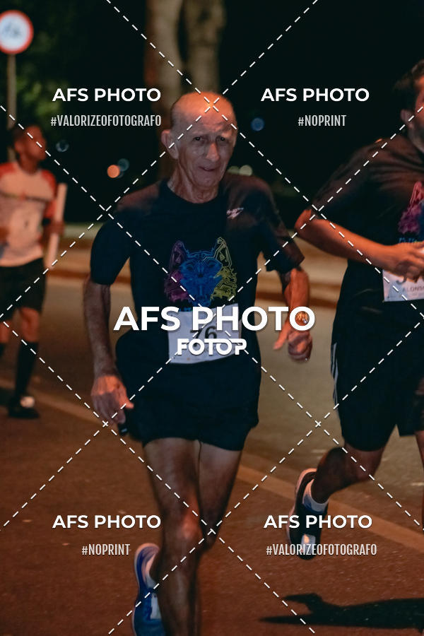 Buy your photos of the eventNeon Night Run 2019 - Belo Horizonte on Fotop