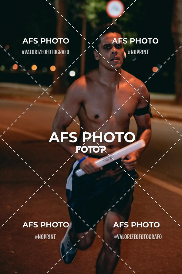 Buy your photos of the eventNeon Night Run 2019 - Belo Horizonte on Fotop