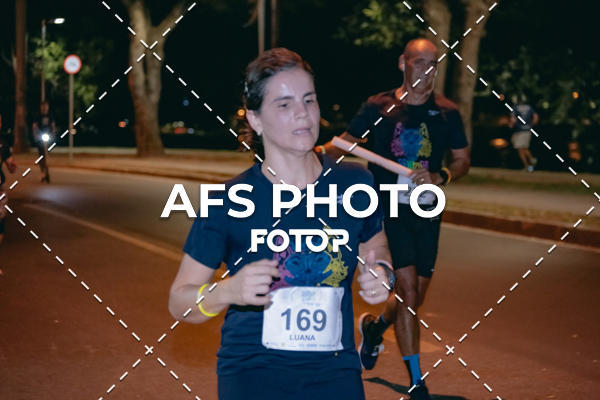 Buy your photos of the eventNeon Night Run 2019 - Belo Horizonte on Fotop