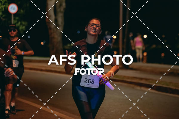 Buy your photos of the eventNeon Night Run 2019 - Belo Horizonte on Fotop