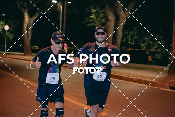 Buy your photos of the eventNeon Night Run 2019 - Belo Horizonte on Fotop